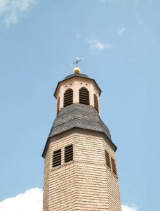 Eglise du XIIIè au Châtenet en Dognon et son clocher à bulbe