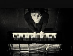 Le pianiste Ismael Margain © Patrick ERNAUX